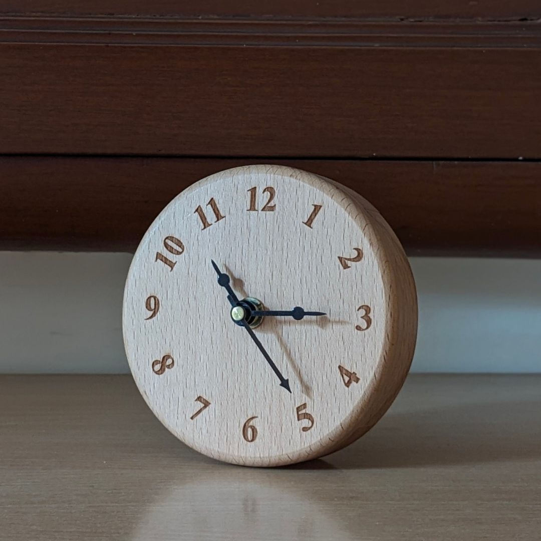 Round Wood Mini Desk Clock